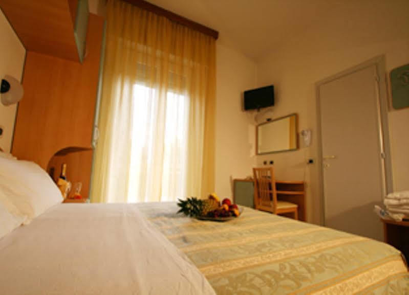 Hotel Oregon Rimini Exteriér fotografie